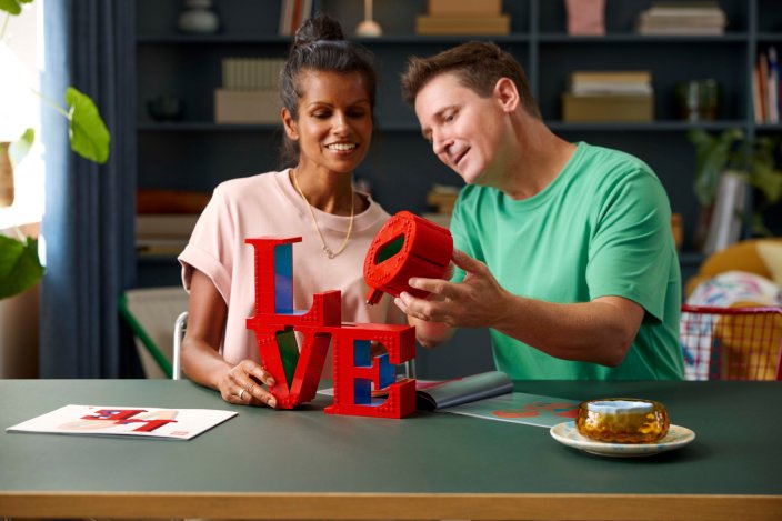 LEGO® Art 31214 LOVE