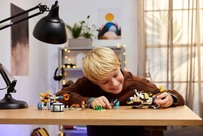 LEGO® Horizon Adventures™ 77037 Aloy e Varl contra Carapaça e Dentes de Serra