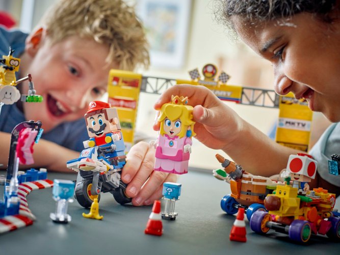 LEGO® Super Mario™ 72036 Mario Kart™ - Bébé Peach et ensemble de grand prix