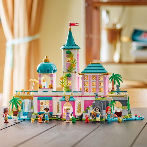 LEGO® │ Disney 43267 Hercegnőkastély és a hercegnők állatkái