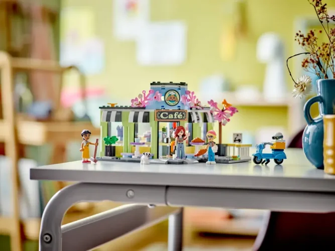 LEGO® Friends 42618 Cafetería de Heartlake City