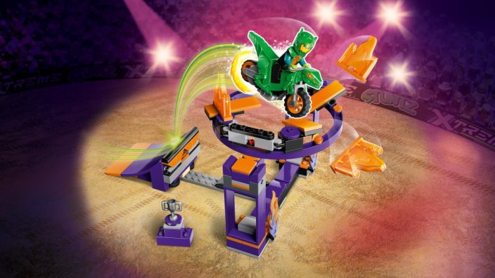 LEGO® City 60359 Sfida acrobatica: schiacciata sulla rampa