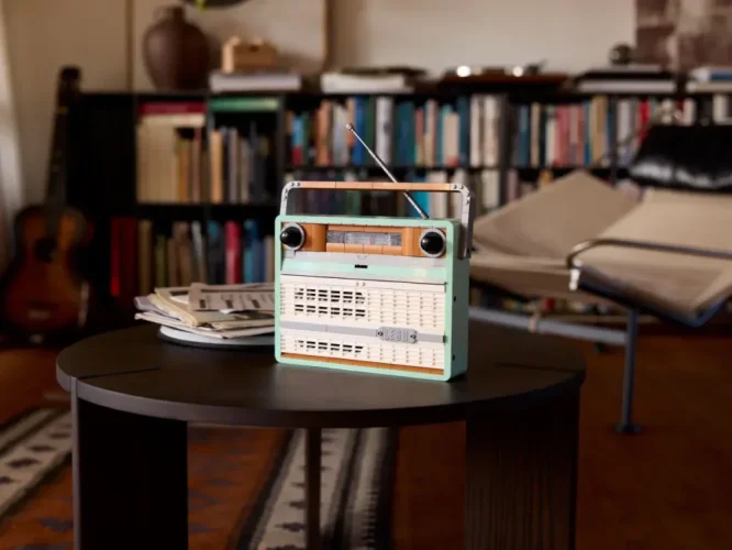 LEGO® Icons 10334 Retro rádio