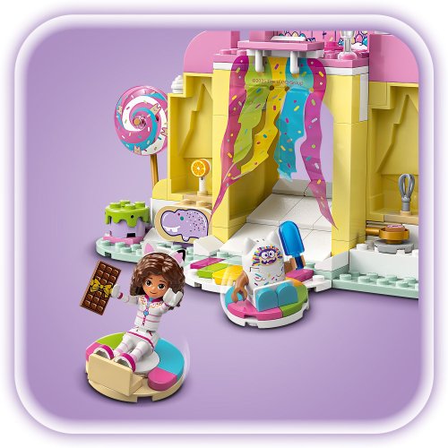 LEGO® Gabby's Dollhouse 11205 La montagne de friandises et le jardin de Fée Minette