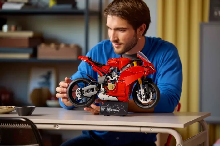 LEGO® Technic™ 42202 Mota Ducati Panigale V4 S