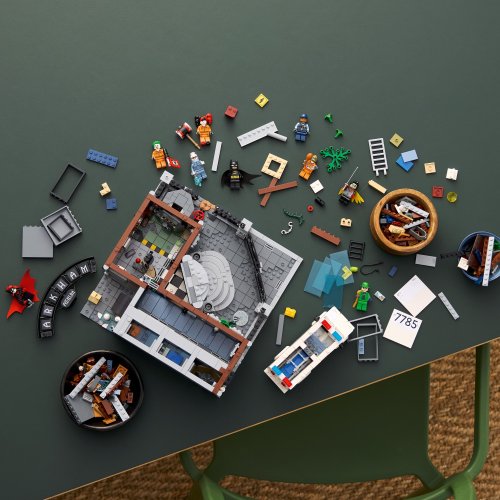 LEGO® DC Batman™ 76300 Arkham Asylum™