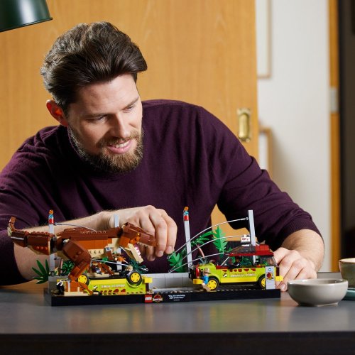LEGO® Jurassic World™ 76956 Ausbruch des T. Rex