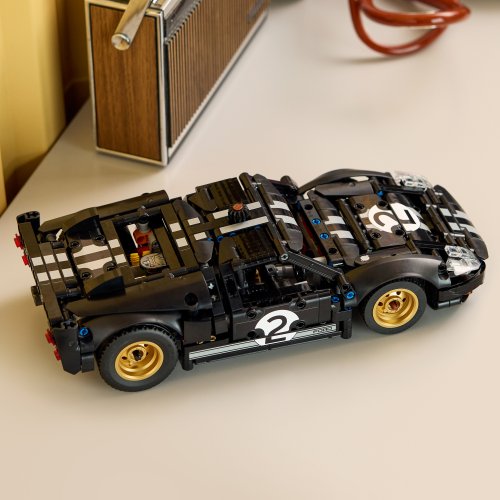 LEGO® Technic 42223 1966 Ford GT40 MKII Rennwagen