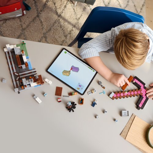 LEGO® Minecraft® 21277 A csákánybánya