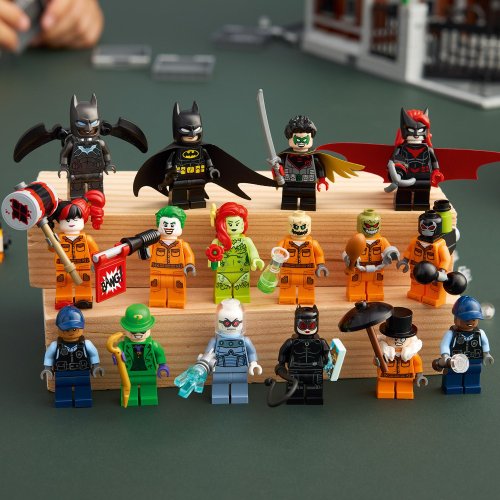 LEGO® DC Batman™ 76300 Arkham Asylum™