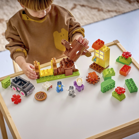 LEGO® DUPLO® 10469 Pizzáslányok: Gombóc és Bluey