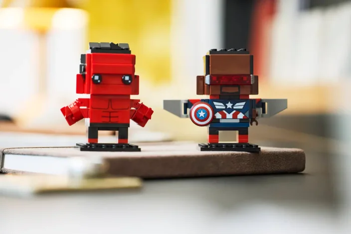 LEGO® BrickHeadz 40668 Personaggi di Captain America e Hulk Rosso