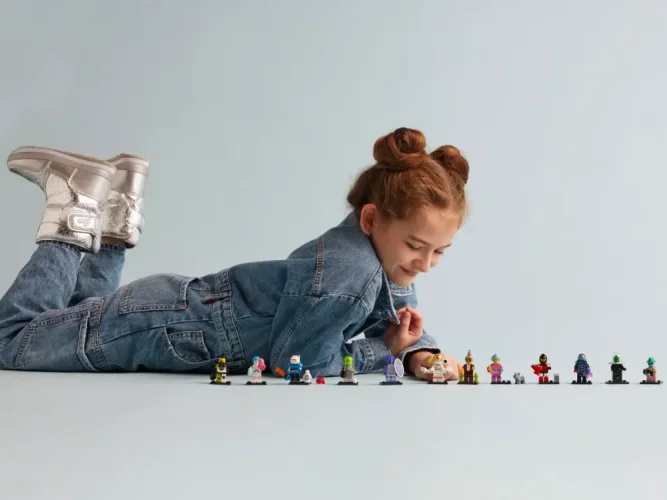 LEGO® Minifigures 71046 26. sorozat: világűr - box - 36 db