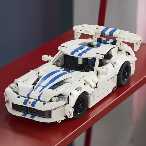 LEGO® Technic 42234 Dodge Viper GTS-R Sportwagen