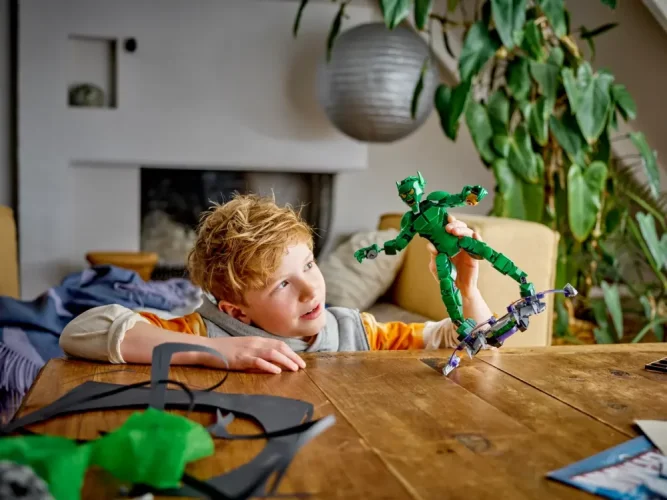 LEGO® Marvel 76284 Figurine du Bouffon Vert à construire