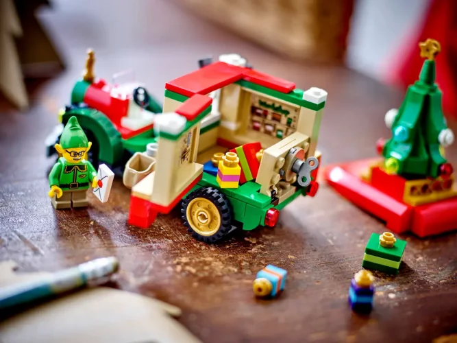LEGO® 40746 Ciężarówka Świętego Mikołaja