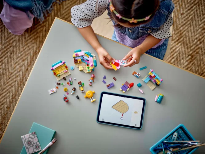 LEGO® Friends 42649 Negozio di dolciumi di Heartlake City