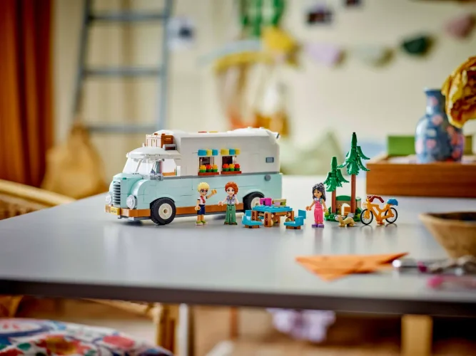 LEGO® Friends 42663 Aventura na Autocaravana da Amizade