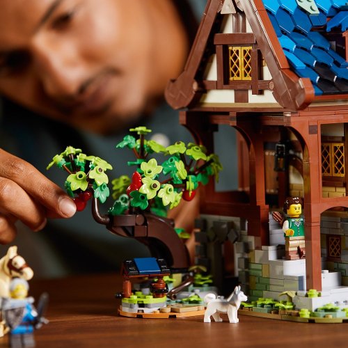 LEGO® Ideas 21325 Średniowieczna kuźnia