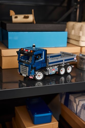 LEGO® Technic™ 42203 Camion benne