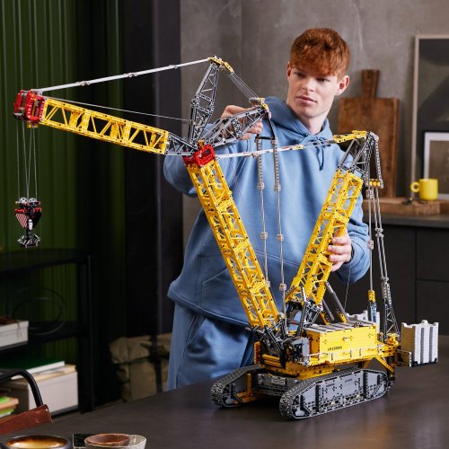 LEGO® Technic™ 42146 Gru cingolata Liebherr LR 13000