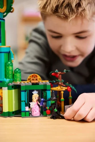 LEGO® Wicked 75684 Benvenuti nella Città di Smeraldo