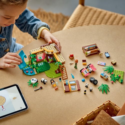 LEGO® Friends 42648 Pandamenedékhely