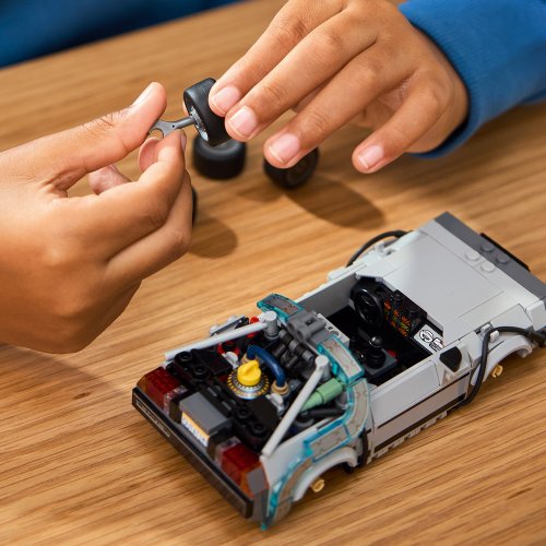 LEGO® Speed Champions 77256 Zeitmaschine aus Zurück in die Zukunft