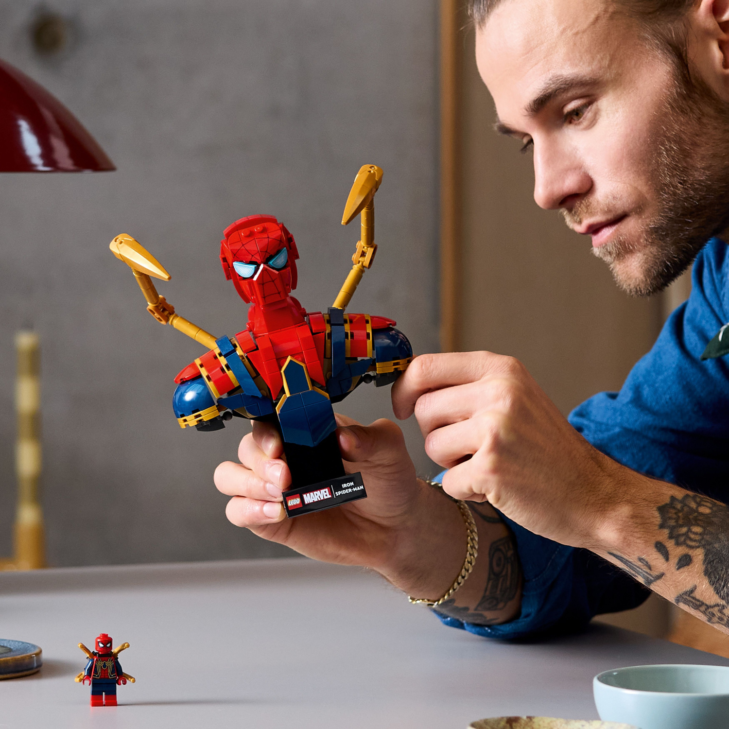 LEGO® Super Heroes 76326 アイアン・スパイダーマン バスト | KITSTORE.cz