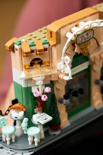 LEGO® Icons 10362 Le café français