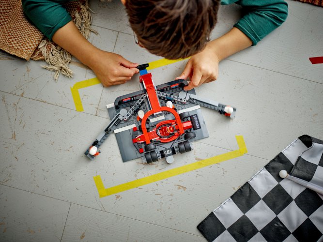 LEGO® City 60443 F1® Boxenstopp mit Boxencrew und Ferrari Flitzer