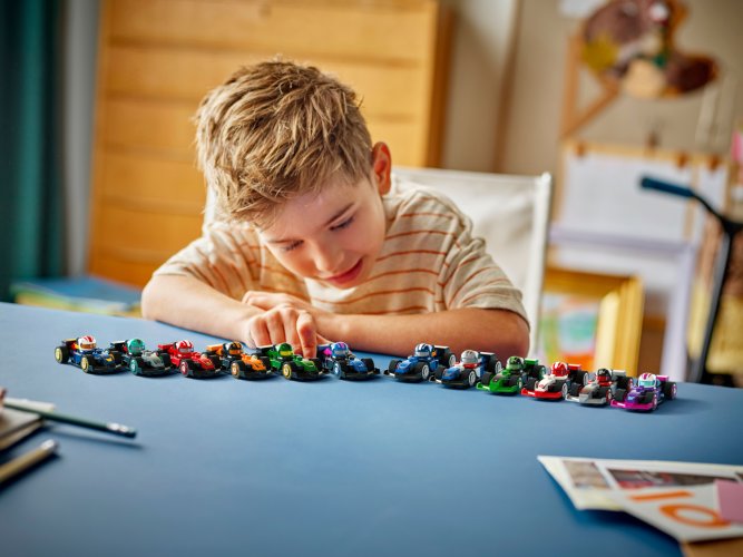 LEGO® Minifigúrky 71049 Zberateľské pretekárske autá F1® - box - 36 ks