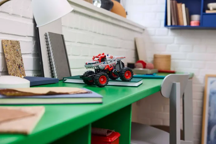 LEGO® Technic™ 42200 Pull-Back Monster Jam™ ThunderROARus™