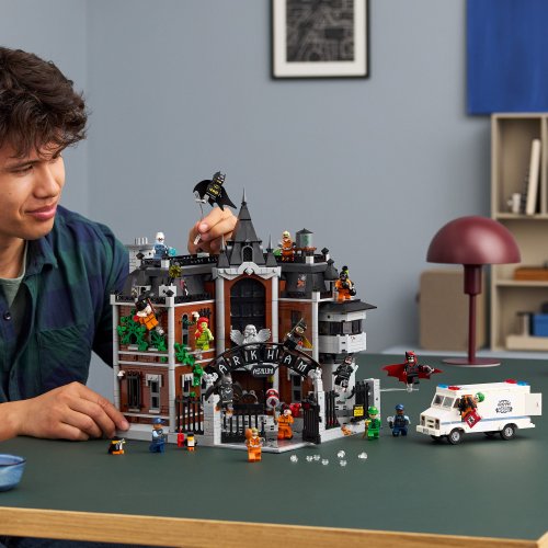 LEGO® DC Batman™ 76300 Arkham Asylum™