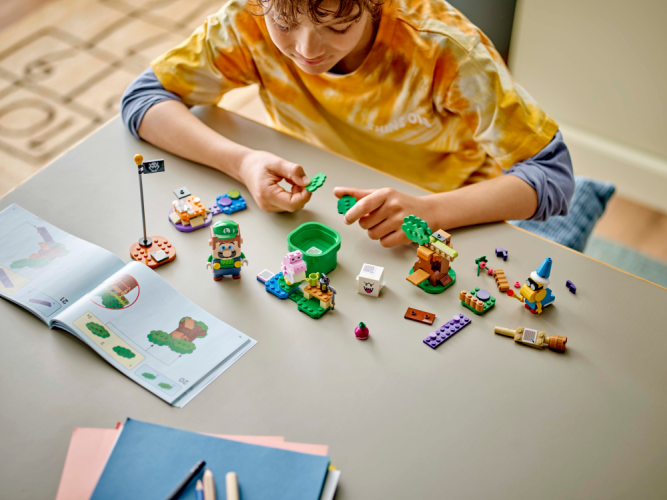 LEGO® Super Mario™ 71440 Aventuras interativas com o LEGO® Luigi™