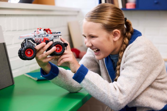 LEGO® Technic™ 42200 Pull-Back Monster Jam™ ThunderROARus™