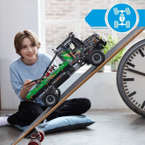 LEGO® Technic™ 42129 Camion fuoristrada 4x4 Mercedes-Benz Zetros