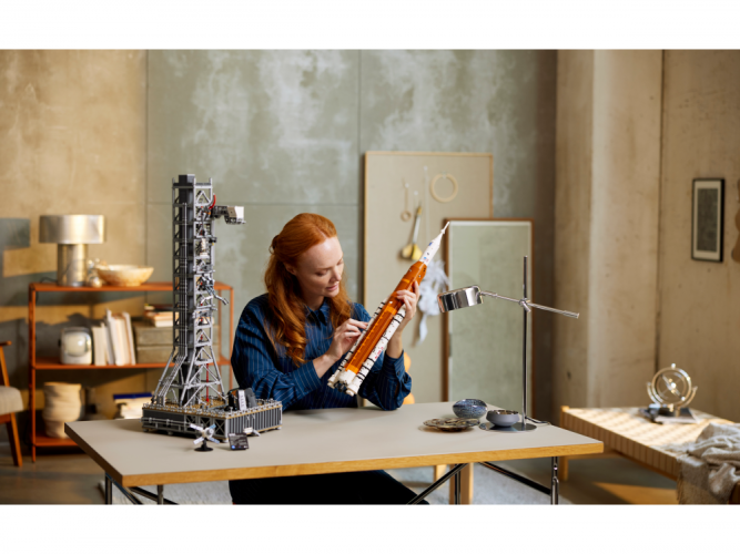 LEGO® Icons 10341 NASA Artemis ruimtelanceersysteem