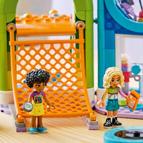LEGO® Friends 42686 Cooler Indoor-Spielplatz