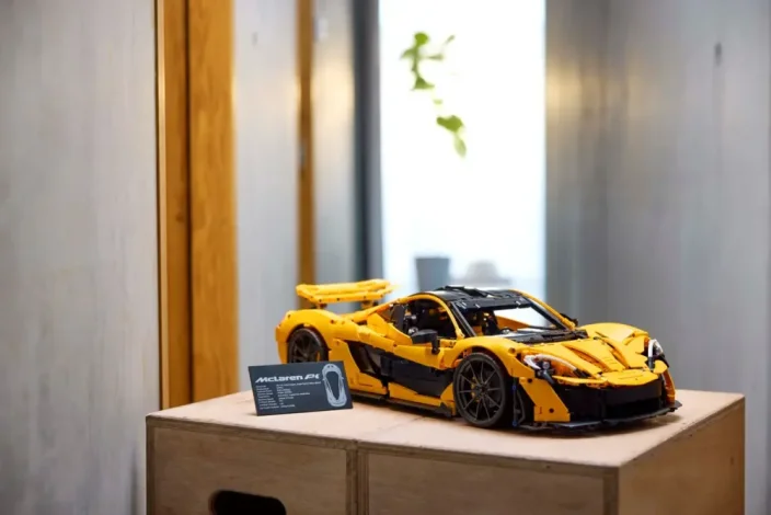 LEGO® Technic™ 42172 McLaren P1™