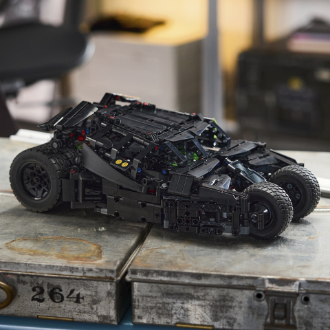 LEGO® Technic 42239 Batmobile™ Tumbler