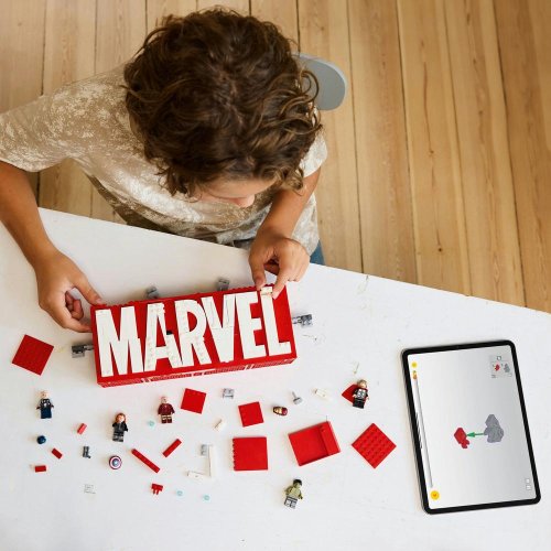 LEGO® Marvel 76313 Logo MARVEL et ses super-héros