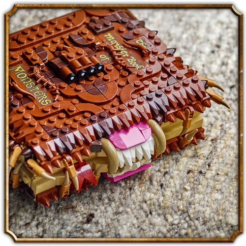 LEGO® Harry Potter TM 76449 Beißendes Monsterbuch der Monster