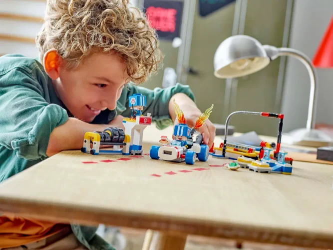 LEGO® Super Mario™ 72035 Mario Kart™ - Garage de Toad
