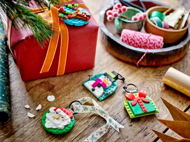 LEGO® 40744 Schattige kerstversieringen