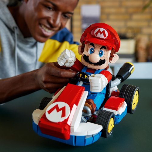 LEGO® Super Mario™ 72037 Mario Kart™: Mario a Standard Kart