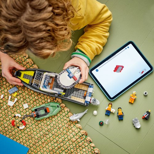 LEGO® City 60456 Perseguição com Barco da Polícia