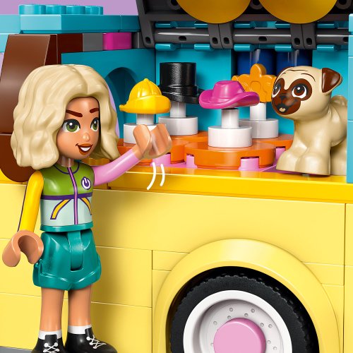 LEGO® Friends 42678 Furgonetka z akcesoriami dla zwierząt