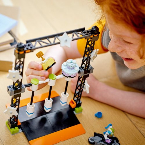LEGO® City 60341 Wyzwanie kaskaderskie: przewracanie