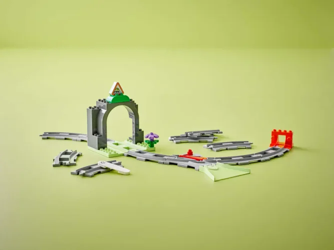 LEGO® DUPLO® 10425 Vonatalagút és sínek kiegészítő szett